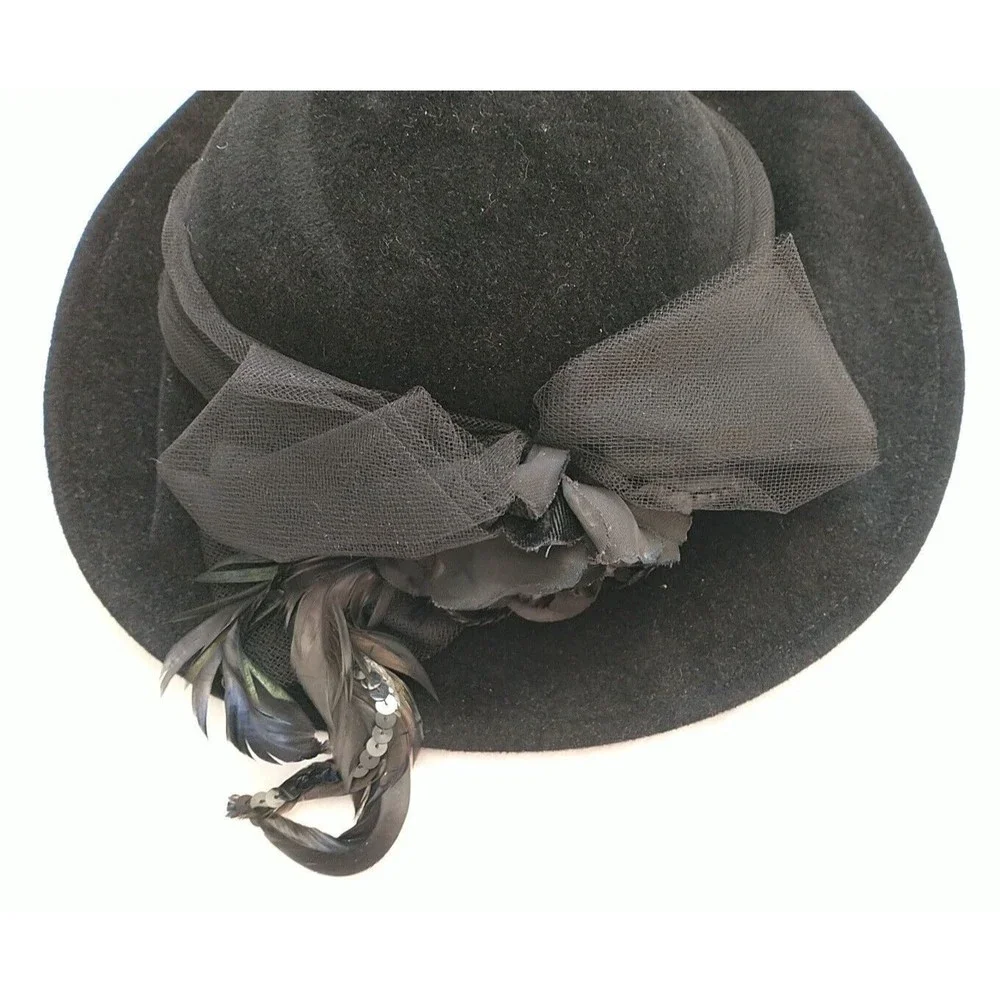 VTG BETMAR New York Women Black Bonnie Hat Bow Feather Flower Sequin Union USA - Picture 3 of 9